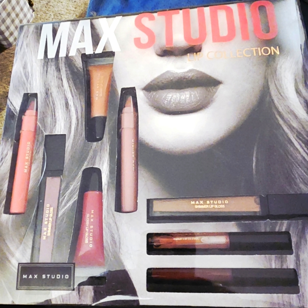 Max Studio Lip Collection